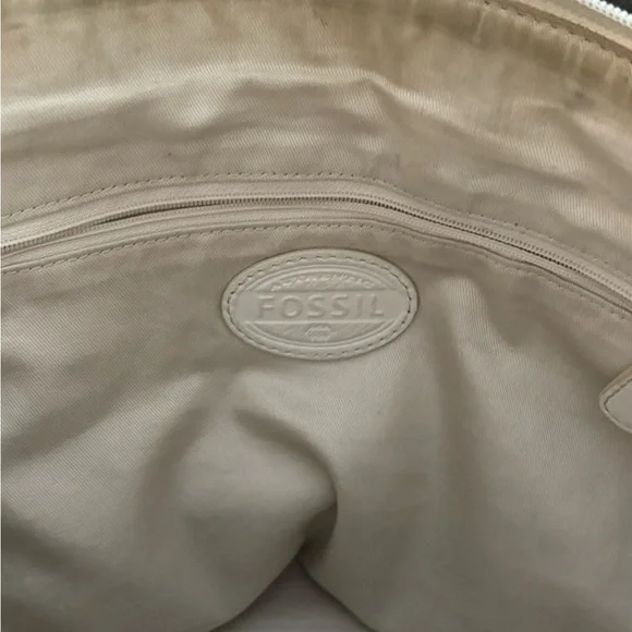Fossil Cream Leather Tote Bag - Picture 11 of 16